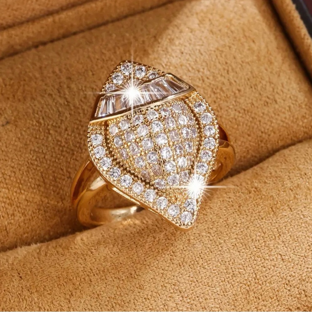 18K Gold Plated Teardrop Ring